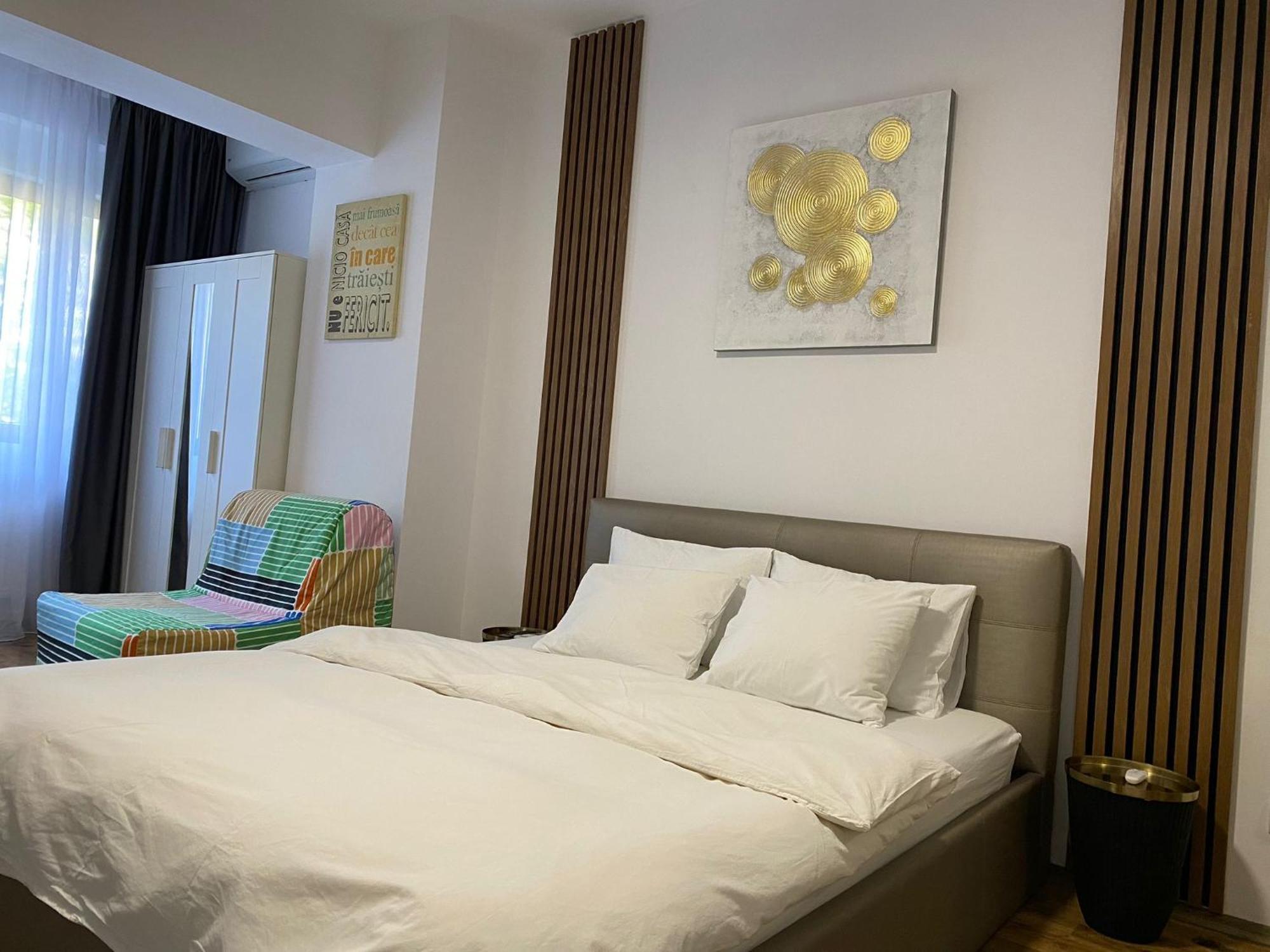 Central Studio Bucharest Bucureşti Ngoại thất bức ảnh