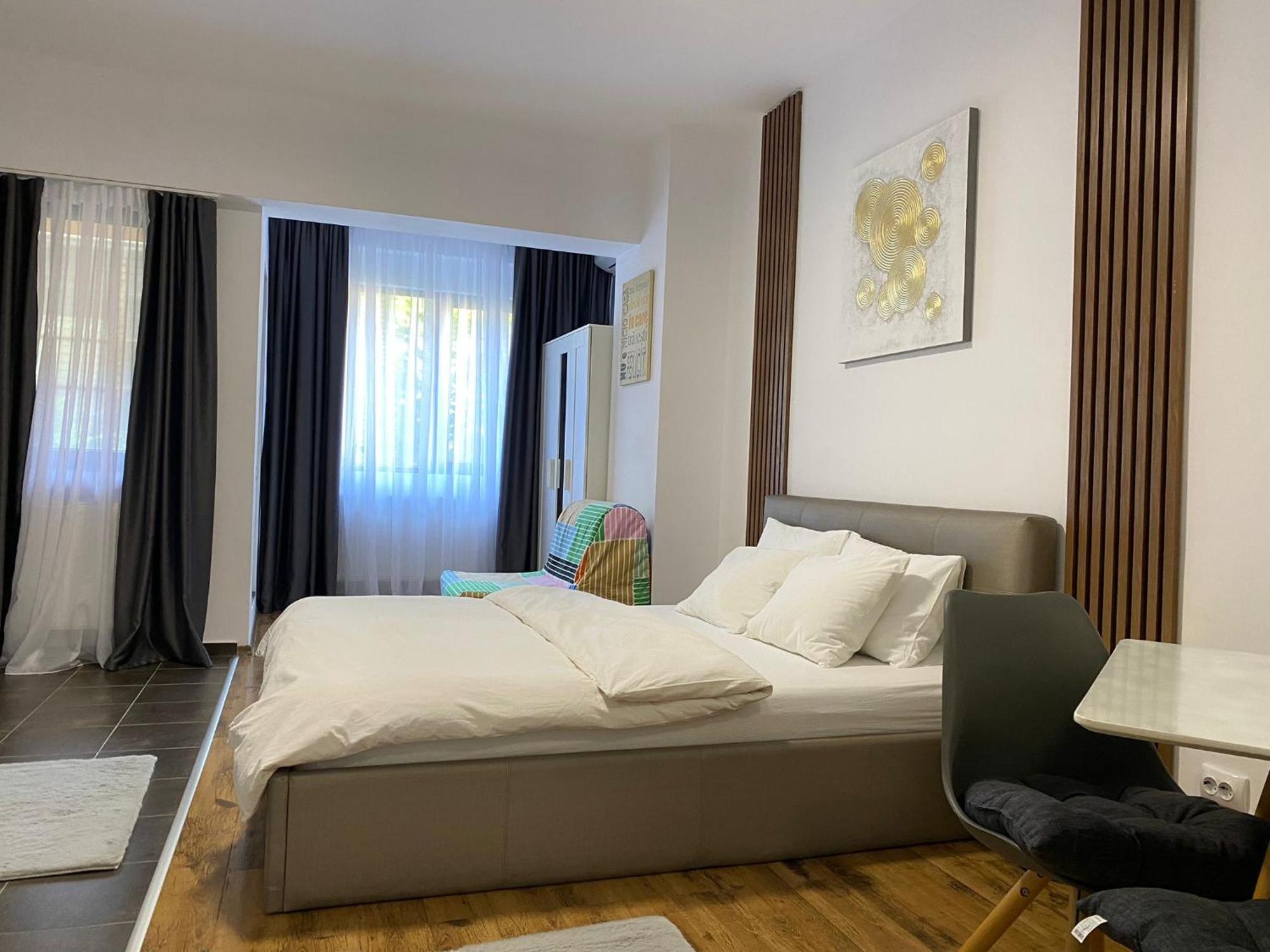 Central Studio Bucharest Bucureşti Ngoại thất bức ảnh